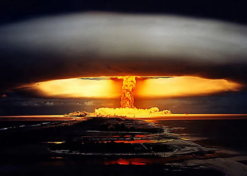 How to survive a nuclear attack: US government issues urgent guidelines