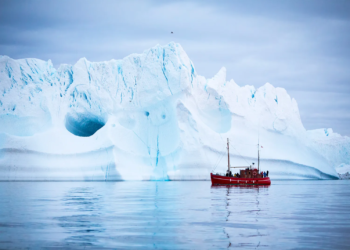 NASA has uncovered an unexpected relic of the Cold War era buried deep beneath Greenland’s ice sheet. Researchers led by Chad Greene have identified Camp Century, a top-secret U.S. military base constructed in 1959, which once served as a testing site for deploying nuclear missiles from the Arctic.