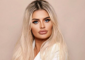 Model claims she was barred from friends’ Christmas dinner for being ‘too attractive’