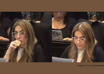 Watch: Colombian Congresswoman caught vaping in parliament during a healthcare reform debate