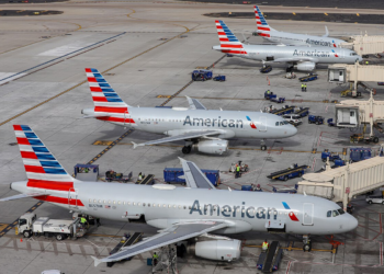 American Airlines grounds all flights in US due to technical issue