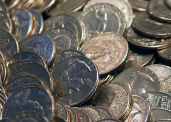 Rare American quarter with minting error, still in circulation, could be worth $7 million