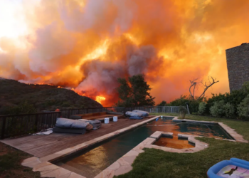 Los Angeles: Pacific Palisades destroys houses, forcing 30,000 to evacuate | Key updates