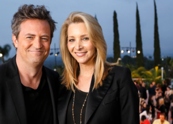 Hidden note from Matthew Perry to Lisa Kudrow discovered in iconic 'Friends' prop