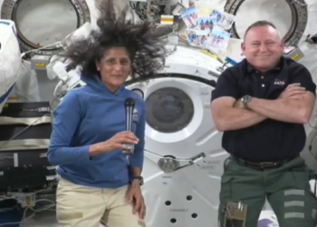 Two American astronauts, Butch Wilmore, 62, and Sunita Williams, 59, have been stranded aboard the International Space Station (ISS) for seven months—far longer than their originally planned eight-day mission. During a video call with NASA leadership, the astronauts expressed their longing to return home while emphasizing their commitment to completing vital tasks in space.