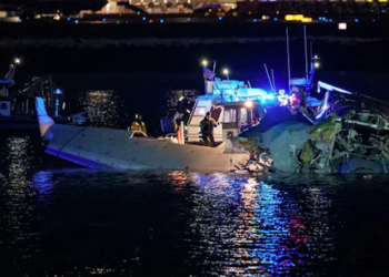 Reagan National's air traffic control tower was short staffed during plane-chopper crash: Report