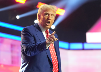 Trump threatens to take Panama Canal