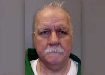 Brad Sigmon executed by firing squad in South Carolina, first use of method in 15 years after sharing KFC meal with inmates