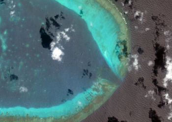 Satellite images reveal new Chinese bomber deployment in South China Sea