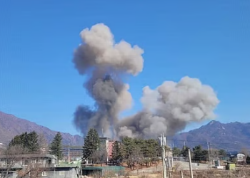 South Korean fighter jets accidentally bomb civilian area, injuring at least 29 people
