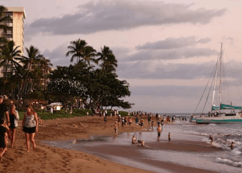 What is the ‘Green Fee’? Hawaii becomes first U.S. state to launch tourist climate tax