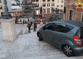 80-Year-Old Drives Mercedes Sedan Down Rome’s Spanish Steps And Gets Stuck