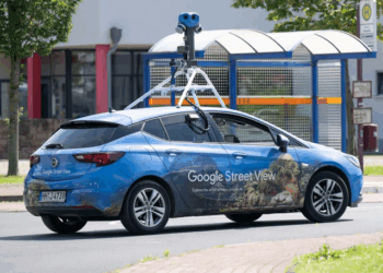 Argentine Man Awarded $12,500 After Google Street View Car Snaps Him Naked