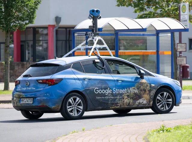 Argentine Man Awarded $12,500 After Google Street View Car Snaps Him Naked