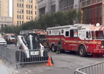 Suspicious White Powder Found at Manhattan ICE Office PromSuspicious White Powder Found at Manhattan ICE Office Prompts Evacuationpts Evacuation