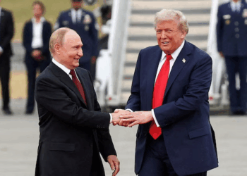 Putin’s Bodyguards Carried ‘Poop Suitcase’ to Alaska Summit With Trump: Here’s Why
