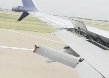 Delta Flight’s Wing Flap Breaks Midair, Sparking Passenger Panic