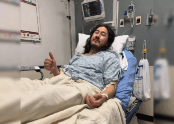 Markiplier is in the hospital again, sharing a photo with fans but no exact reason for his stay. He posted a cryptic note telling followers to “chew your food.” The YouTuber has a history of bowel obstructions linked to scar tissue from past surgeries. Fans responded with a mix of concern, humor, and support. No official update has been given, but he has previously reassured fans that his condition is manageable.