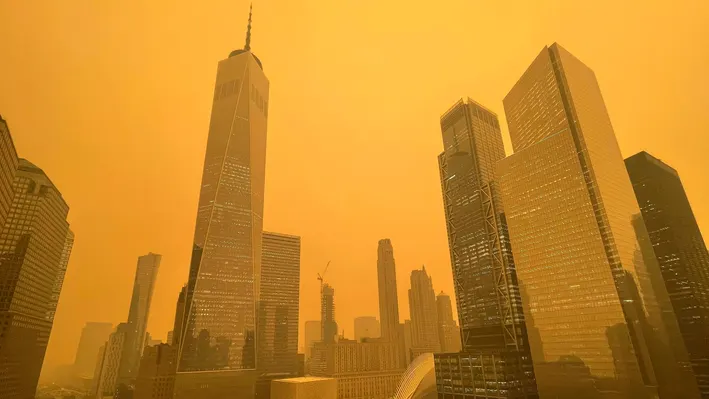 Wildfire Smoke from Canada Deteriorates New York City's Air Quality