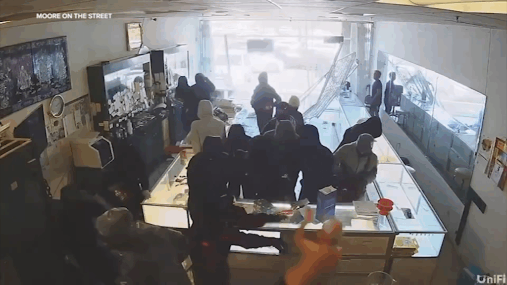 Elderly California jewelry shoved to floor in violent San Jose smash-and-grab