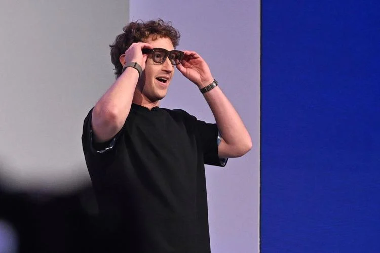 Meta Unveils AI-Powered Smart Glasses in Latest Metaverse Push