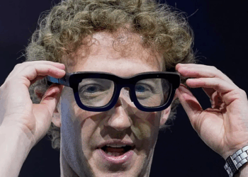 Watch: Zuckerberg Faces Awkward Moment as Meta AI Glasses Fail During Live Demo