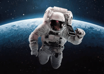 Woman Loses £5,000 To Online Scammer Pretending to be Astronaut ‘Stuck in Space and Needing OxygWoman Loses £5,000 To Online Scammer Pretending to be Astronaut ‘Stuck in Space and Needing Oxygen’en’