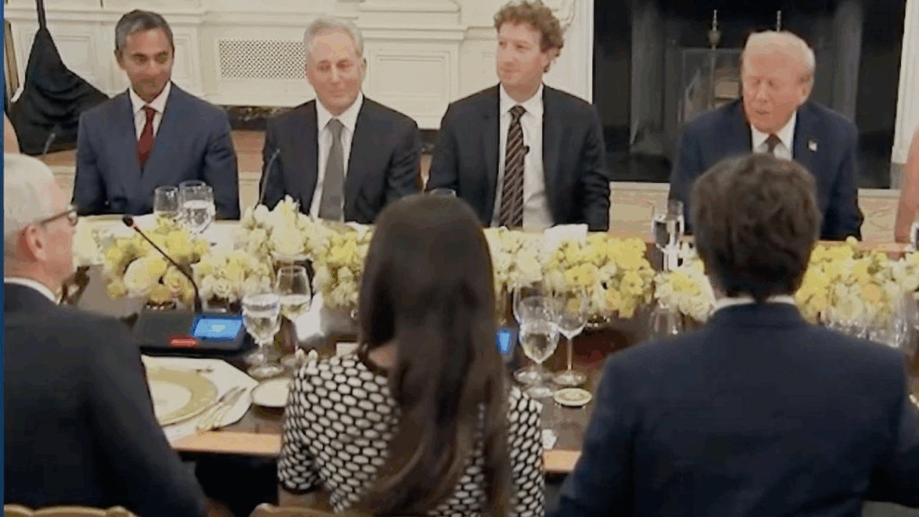 ‘How Much Will You Invest in US?’: Donald Trump Presses Tim Cook at White House Tech Dinner