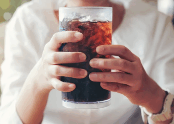Artificial Sweeteners May Accelerate Brain Ageing by 1.6 Years, Study Finds