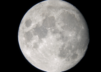 Scientists Baffled by Mysterious Flashes on the Moon’s Surface