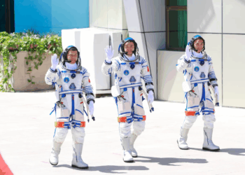 Three Chinese Taikonauts Stranded on Tiangong As Return Capsule Crisis Worsens