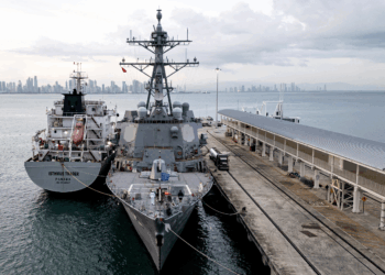 https://www.breezyscroll.com/world/the-us/us-military-build-up-venezuela-tensions/