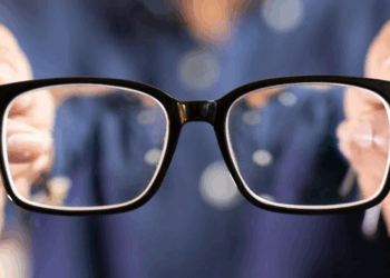 Planning to Buy Smart Glasses? Here Are the Key Factors to Check Before You Choose a Pair