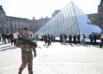 Louvre Heist Investigation: ‘Criminal Couple’ With Children Under Scrutiny After $102 Million Jewel Theft