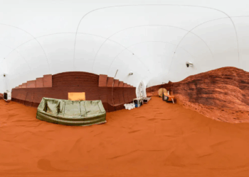 NASA’s CHAPEA Mission: Four Analog Astronauts Start Year-Long Mars Simulation On Earth