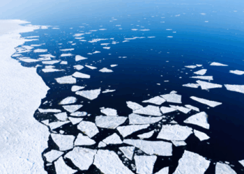 US Launches First Icebreaker in 25 Years Amid Arctic Resource Race