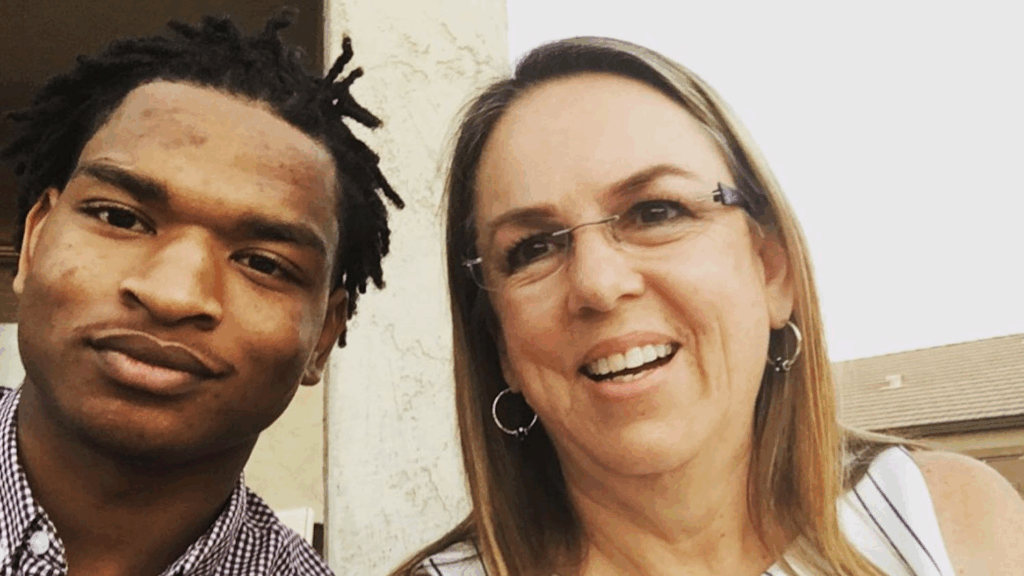 How an Accidental Text led to a Decade-Long Thanksgiving Tradition Between a Grandma and Young Man