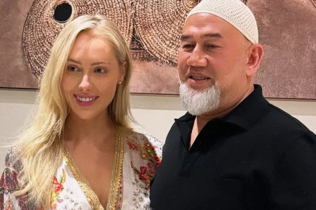 California Singer Discovers She Was Married To A Malaysian Sultan, after he declared their ‘separation’