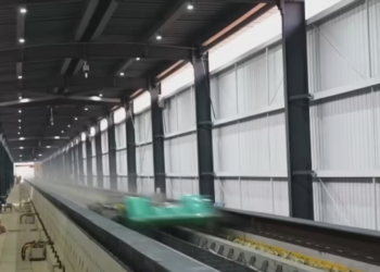 Watch: China Sets World Record as Superconducting Maglev Train Hits 700 km/h in 2 Seconds