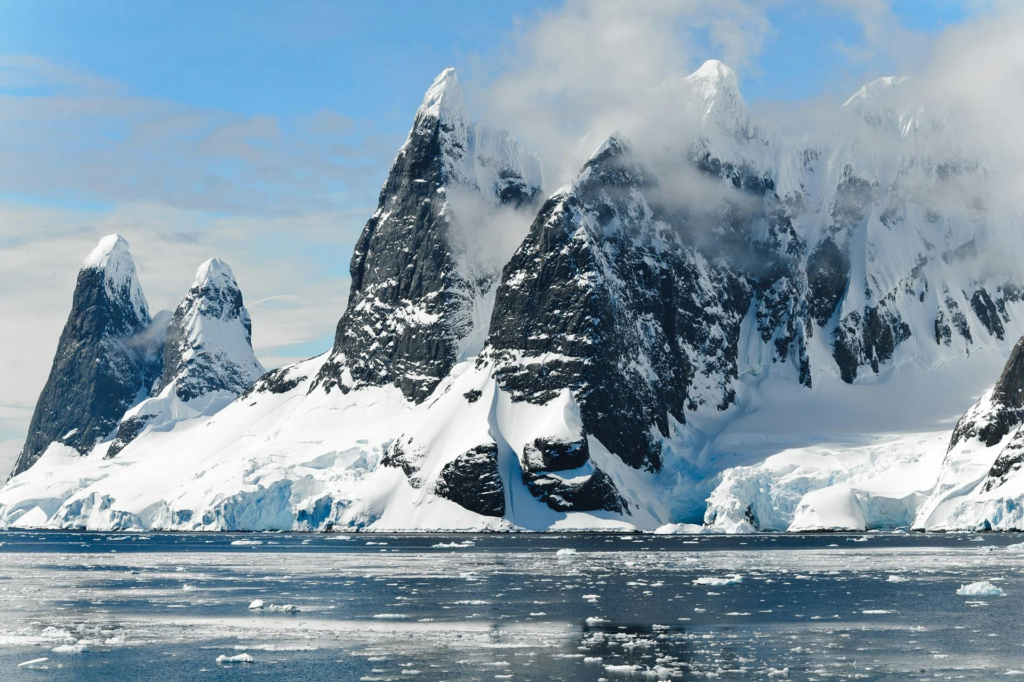 A Robot Got Lost in Antarctica And Revealed Alarming Secrets Beneath a Glacier