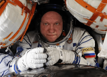 Veteran Russian Cosmonaut Axed From ISS Mission After Allegedly Taking Photos of SpaceX Technology: Report