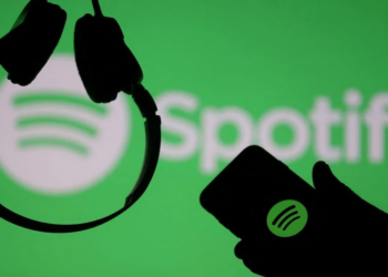AI-Generated Cover Enters Spotify Global Chart, Triggering Music Industry Concerns