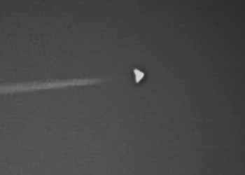 ‘Dorito-Shaped’ Aircraft Spotted Near Area 51: Classified Test or Familiar Illusion?