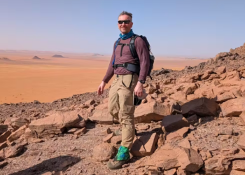 Heart Transplant Survivor Treks 110km Across the Sahara: “I Feel Like I Can Do Anything Now”