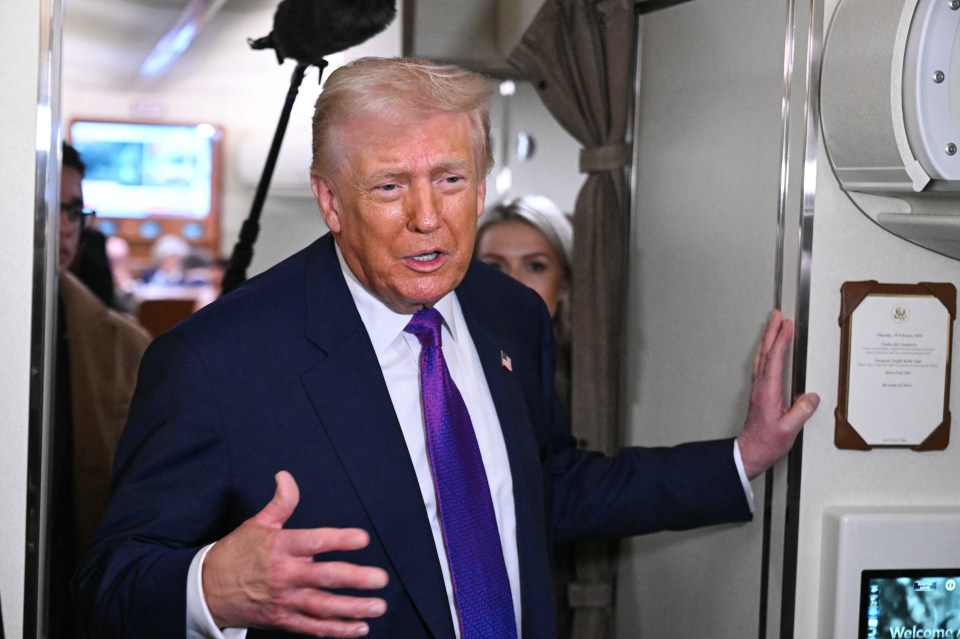 Trump Orders Review and Release of UFO Files, Revives Debate Over UAP Transparency