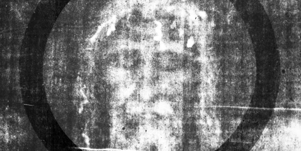 14th-Century Scholar Called Shroud of Turin a ‘Fraud,’ Study Finds
