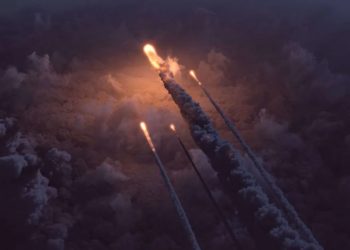 Texas Fireball 2026: Mystery Object’s Zigzag Path Sparks UFO Speculation