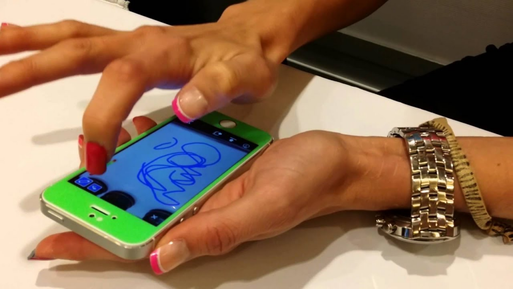 Touchscreen Nail Polish: The Futuristic Fix for Long Nails and Smartphones