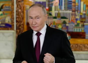 Why Russian Beauty Influencers Are Criticizing Putin over Internet Bans