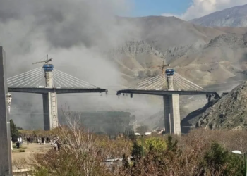 Iran Threatens to Blow Up 8 Bridges in Gulf After US Destroys its Tallest Bridge